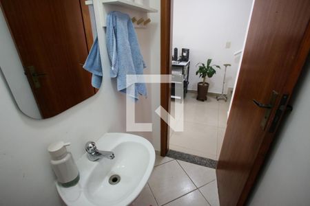 Lavabo de casa de condomínio à venda com 3 quartos, 87m² em Taquara, Rio de Janeiro