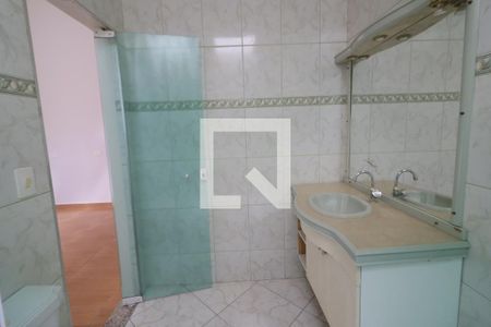 Banheiro da Suíte 1 de casa à venda com 2 quartos, 145m² em Jardim das Flores, Osasco