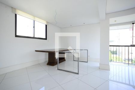 Apartamento à venda com 3 quartos, 140m² em Jardim da Gloria, São Paulo