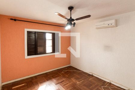 Quarto 2 de casa para alugar com 2 quartos, 200m² em Parada Inglesa, São Paulo