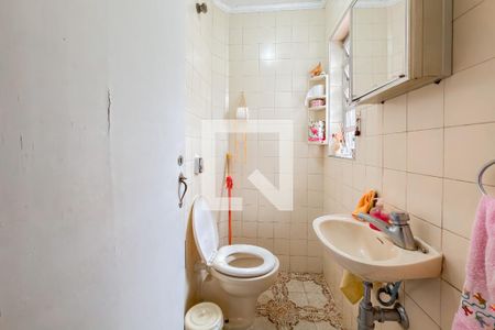 Banheiro Térreo  de casa à venda com 3 quartos, 200m² em Vila Mariana, São Paulo