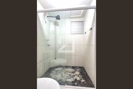 Banheiro de apartamento à venda com 2 quartos, 56m² em Jardim Nova Europa, Campinas