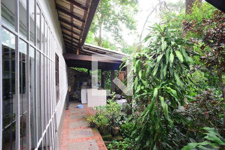 Corredor Externo de casa de condomínio à venda com 3 quartos, 200m² em Itanhangá, Rio de Janeiro