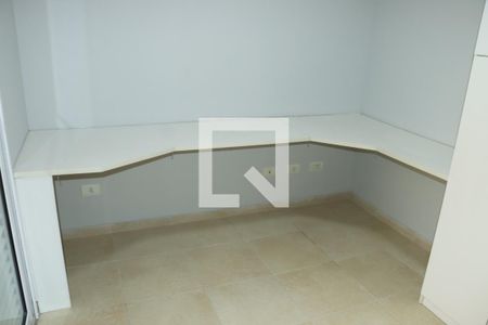 Casa de Condomínio para alugar com 4 quartos, 158m² em Granja Viana, Cotia