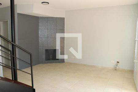 Casa de Condomínio para alugar com 4 quartos, 158m² em Granja Viana, Cotia