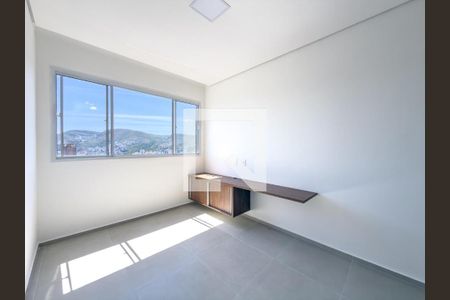 Sala de apartamento à venda com 3 quartos, 67m² em Palmeiras, Belo Horizonte