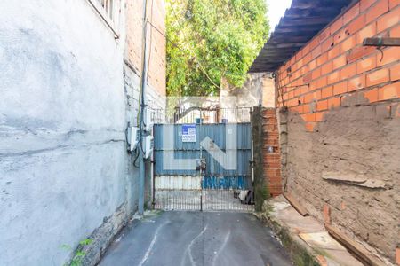 Fachada de casa à venda com 2 quartos, 50m² em Padroeira, Osasco