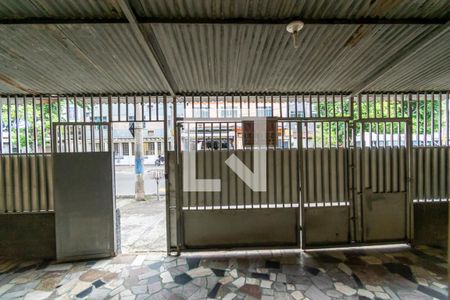 Vista da Sala de casa para alugar com 2 quartos, 55m² em Jardim América, Rio de Janeiro