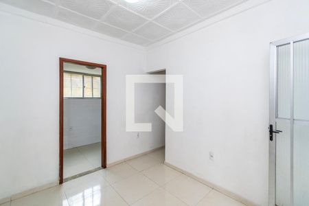 Sala de casa para alugar com 2 quartos, 55m² em Jardim América, Rio de Janeiro