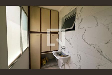 Cozinha e Área de Serviço de apartamento para alugar com 2 quartos, 54m² em Jardim Tamoio, Jundiaí