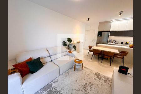 Sala de TV de apartamento para alugar com 2 quartos, 70m² em Cachoeira do Bom Jesus, Florianópolis