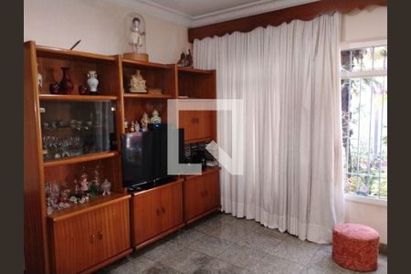 Casa à venda com 4 quartos, 300m² em Vila Guarani (Zona Sul), São Paulo