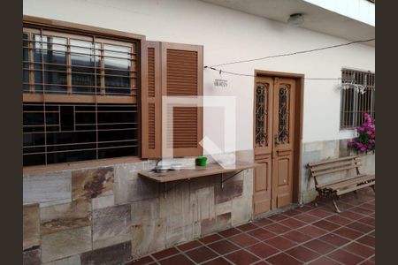 Casa à venda com 4 quartos, 300m² em Vila Guarani, São Paulo