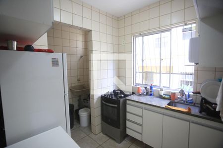 Cozinha de apartamento à venda com 3 quartos, 150m² em Estoril, Belo Horizonte