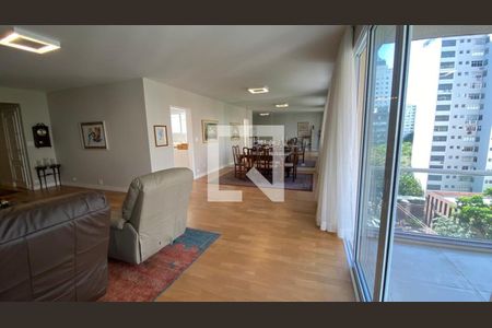 Apartamento à venda com 3 quartos, 229m² em Higienópolis, São Paulo