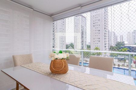 Apartamento à venda com 2 quartos, 69m² em Lapa, São Paulo