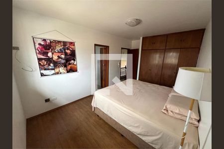 Casa à venda com 4 quartos, 188m² em Interlagos, São Paulo