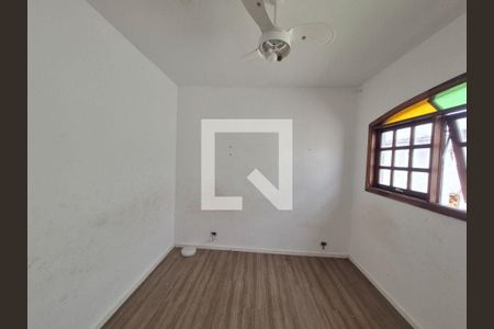 Casa à venda com 4 quartos, 164m² em Jardim Santos Dumont, São Paulo