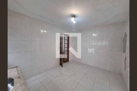 Casa à venda com 4 quartos, 164m² em Jardim Santos Dumont, São Paulo