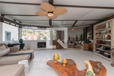 Casa à venda com 4 quartos, 690m² em Perdizes, São Paulo