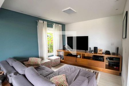 Casa à venda com 4 quartos, 300m² em Jardim das Laranjeiras, São Paulo