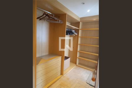 Apartamento à venda com 3 quartos, 226m² em Vila Suzana, São Paulo