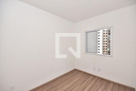 Quarto de apartamento à venda com 2 quartos, 68m² em Jardim Henriqueta, Taboão da Serra