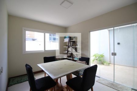 Sala 2 de casa de condomínio à venda com 4 quartos, 316m² em Taquara, Rio de Janeiro