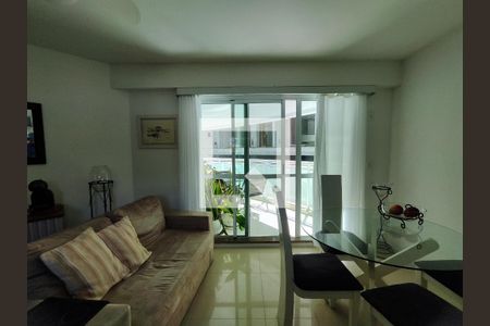 Sala de apartamento para alugar com 1 quarto, 46m² em Recreio dos Bandeirantes, Rio de Janeiro