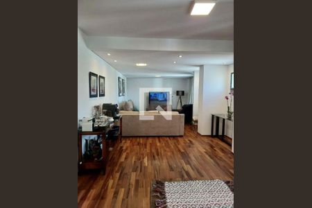 Apartamento para alugar com 4 quartos, 217m² em Vila Suzana, São Paulo