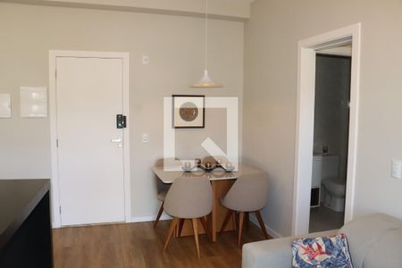Apartamento para alugar com 1 quarto, 38m² em Granja Viana, Cotia