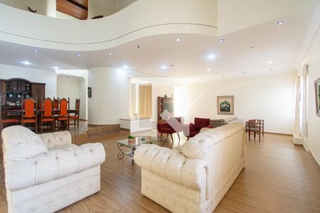 Sala de casa à venda com 6 quartos, 400m² em Sagrada Família, Belo Horizonte