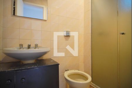 Banheiro Corredor de apartamento para alugar com 1 quarto, 104m² em Independência, Porto Alegre
