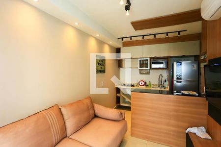 Sala  de apartamento à venda com 2 quartos, 40m² em Cidade Jardim, São Paulo