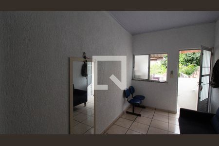 Casa para alugar com 2 quartos, 180m² em Neves, Niterói