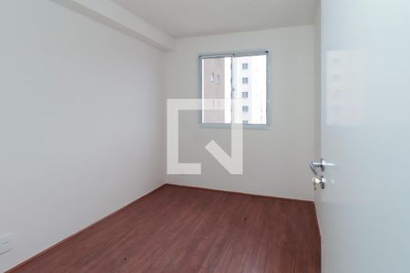 Quarto 1 de apartamento para alugar com 2 quartos, 37m² em Parque Industrial Tomas Edson, São Paulo