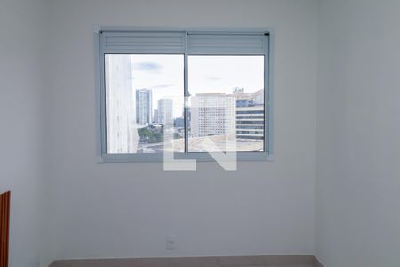 Sala de apartamento para alugar com 2 quartos, 37m² em Parque Industrial Tomas Edson, São Paulo