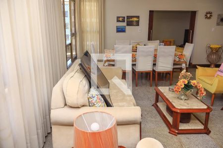 Apartamento para alugar com 5 quartos, 338m² em Caminho das Árvores, Salvador