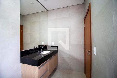 Banheiro da Suíte 1 de casa de condomínio para alugar com 3 quartos, 160m² em Jardim São Paulo, Sorocaba