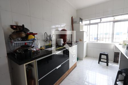 Cozinha de apartamento para alugar com 1 quarto, 75m² em Jardim Planalto, São Paulo