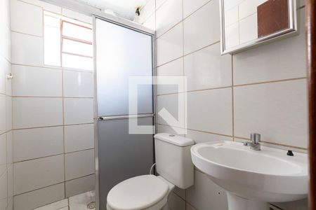 Banheiro Social de casa para alugar com 1 quarto, 50m² em Santa Cândida, Curitiba