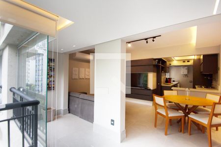 varanda sala de apartamento para alugar com 2 quartos, 72m² em Paraíso, São Paulo