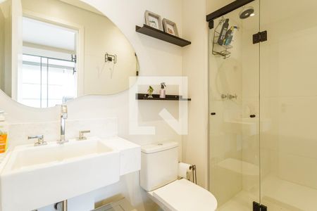 Banheiro de kitnet/studio para alugar com 1 quarto, 32m² em Vila Nova Conceição, São Paulo