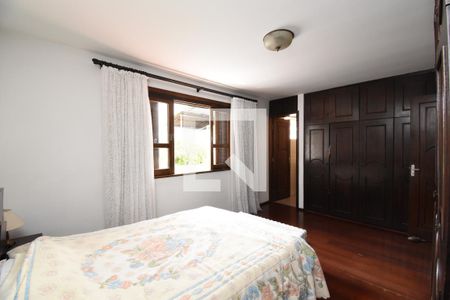 Suíte de casa para alugar com 2 quartos, 250m² em Seminário, Curitiba