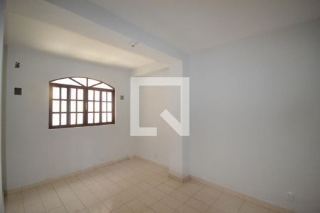 Casa para alugar com 3 quartos, 58m² em Ponto Chic, Nova Iguaçu