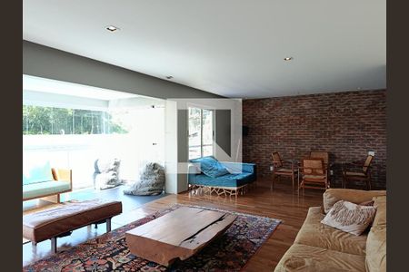 Sala de estar de apartamento à venda com 3 quartos, 182m² em Pinheiros, São Paulo