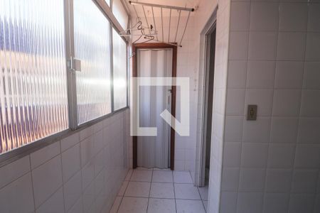 Área de Serviço de apartamento para alugar com 2 quartos, 92m² em Jardim Centenario, Guarujá