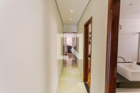 Corredor de casa à venda com 5 quartos, 245m² em Ipê, Belo Horizonte