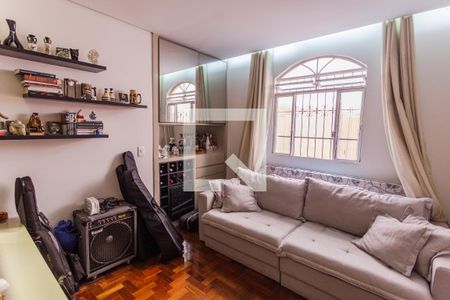 Quarto 1 de casa à venda com 5 quartos, 245m² em Ipê, Belo Horizonte