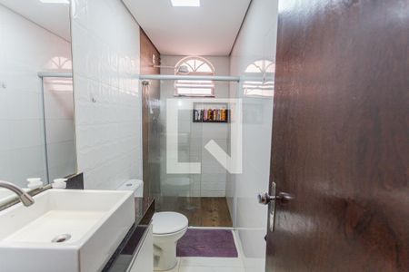 Banheiro Social 1  de casa à venda com 5 quartos, 245m² em Ipê, Belo Horizonte